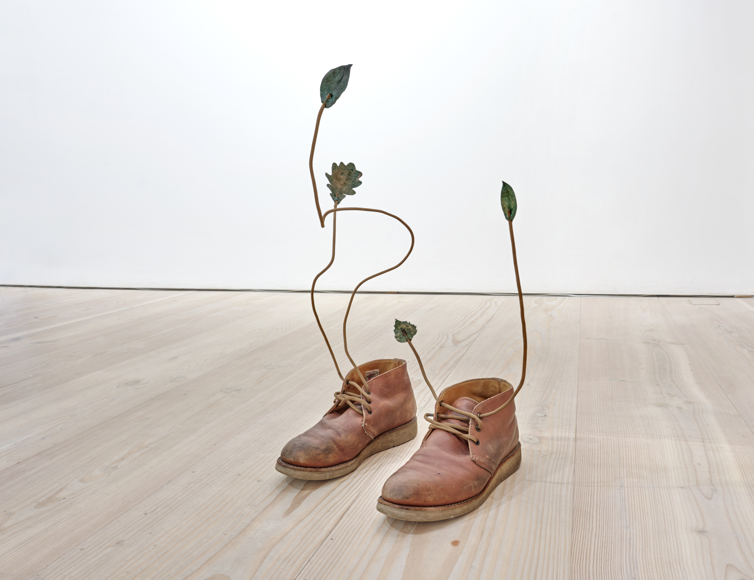 Magnus Thierfelder Tzotzis' Sculptural Collages of Contemporary